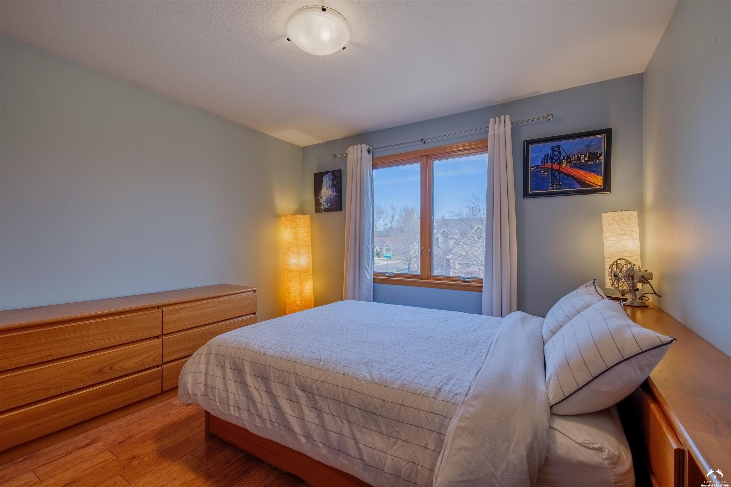 4917 Colonial Way Lawrence, KS 66049 - Photo 16 of 29