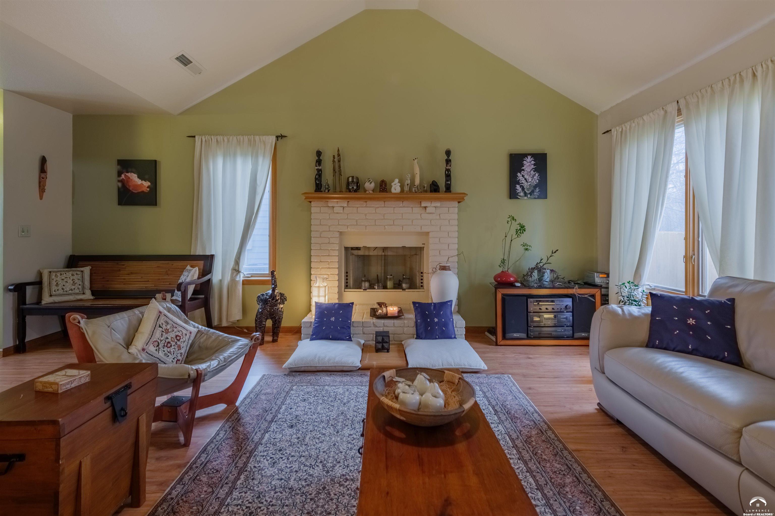 4917 Colonial Way Lawrence, KS 66049 - Photo 8 of 29