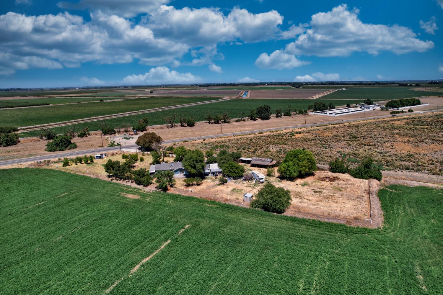 7878 West Howard Road Stockton, CA 95206 - Photo 4 of 96 Gallery Image 4