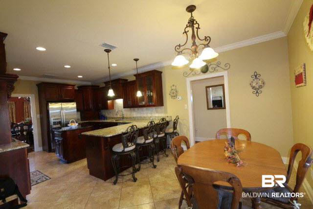 5740 Timber Pine Road Wilmer, AL 36587 - Photo 10 of 20 Kitchen & Breakfast