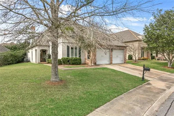 $2,800 | 19466 Kelly Wood Court, Baton Rouge, LA 70809