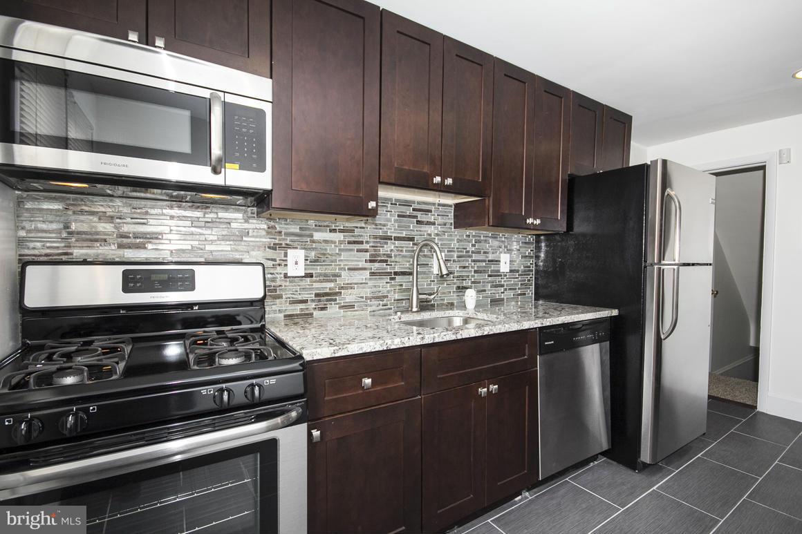 1130 Kevin Road Baltimore, MD 21229 - Photo 1 of 20 Kitchen