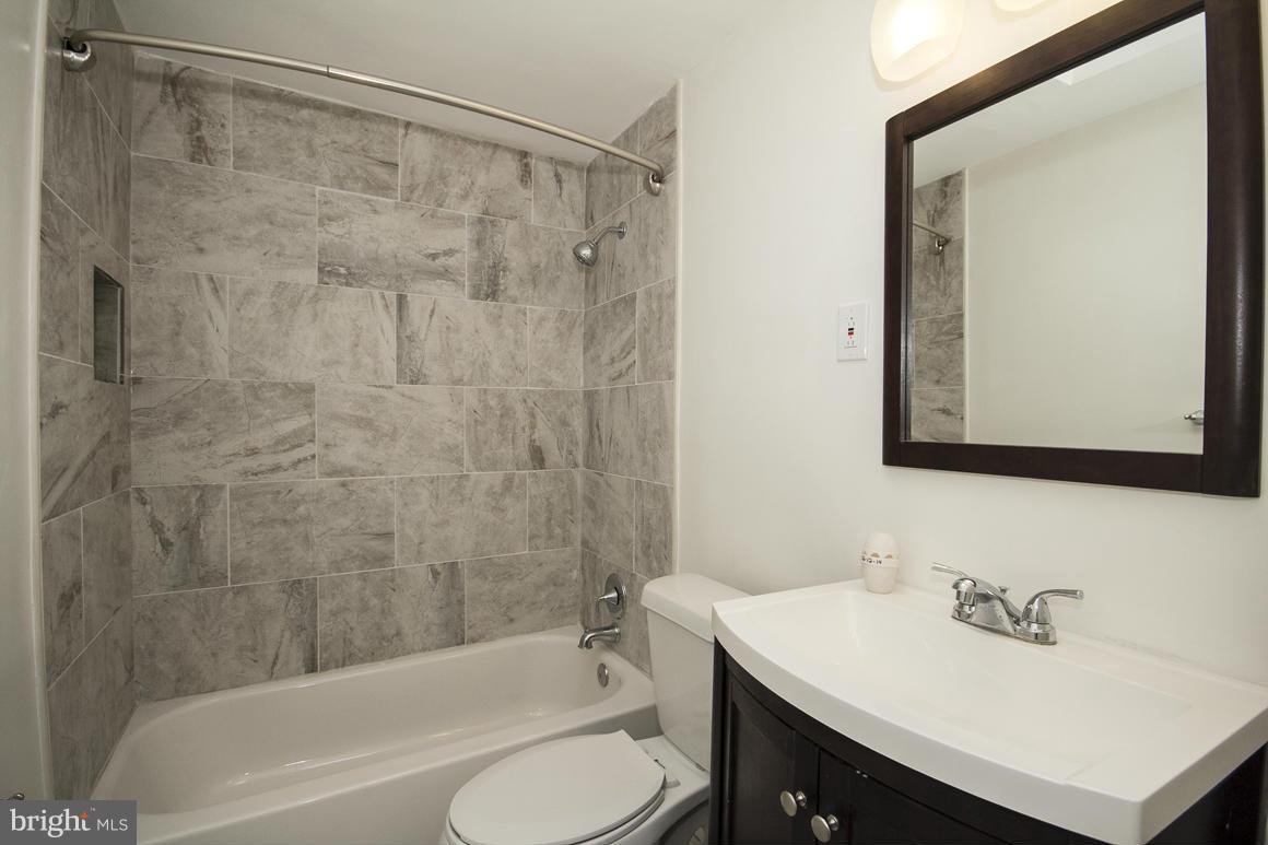 1130 Kevin Road Baltimore, MD 21229 - Photo 11 of 20 Bath upstairs