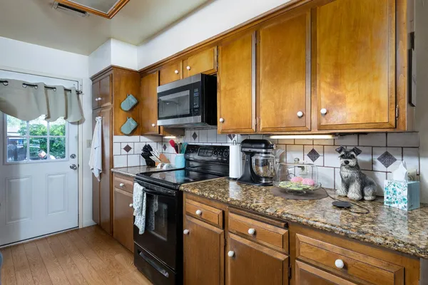 $419,900 | 2210 Northhill Street, Selma, CA 93662