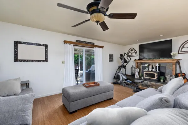$419,900 | 2210 Northhill Street, Selma, CA 93662