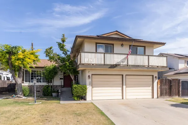 $419,900 | 2210 Northhill Street, Selma, CA 93662
