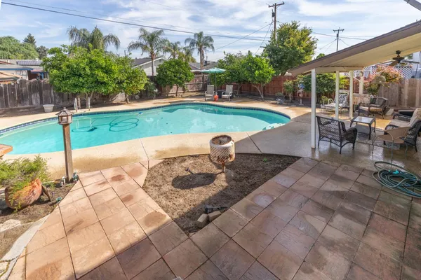 $419,900 | 2210 Northhill Street, Selma, CA 93662