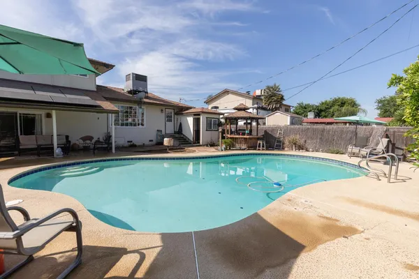 $419,900 | 2210 Northhill Street, Selma, CA 93662