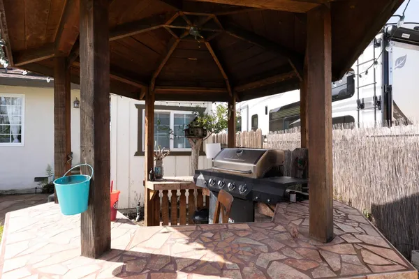 $419,900 | 2210 Northhill Street, Selma, CA 93662