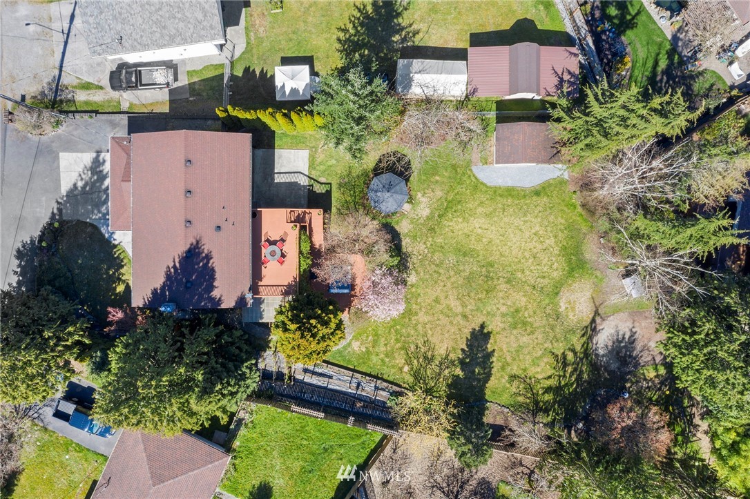 10831 38th Drive Southeast Everett, WA 98208 - Photo 38 of 40 an aerial view of a house with a yard