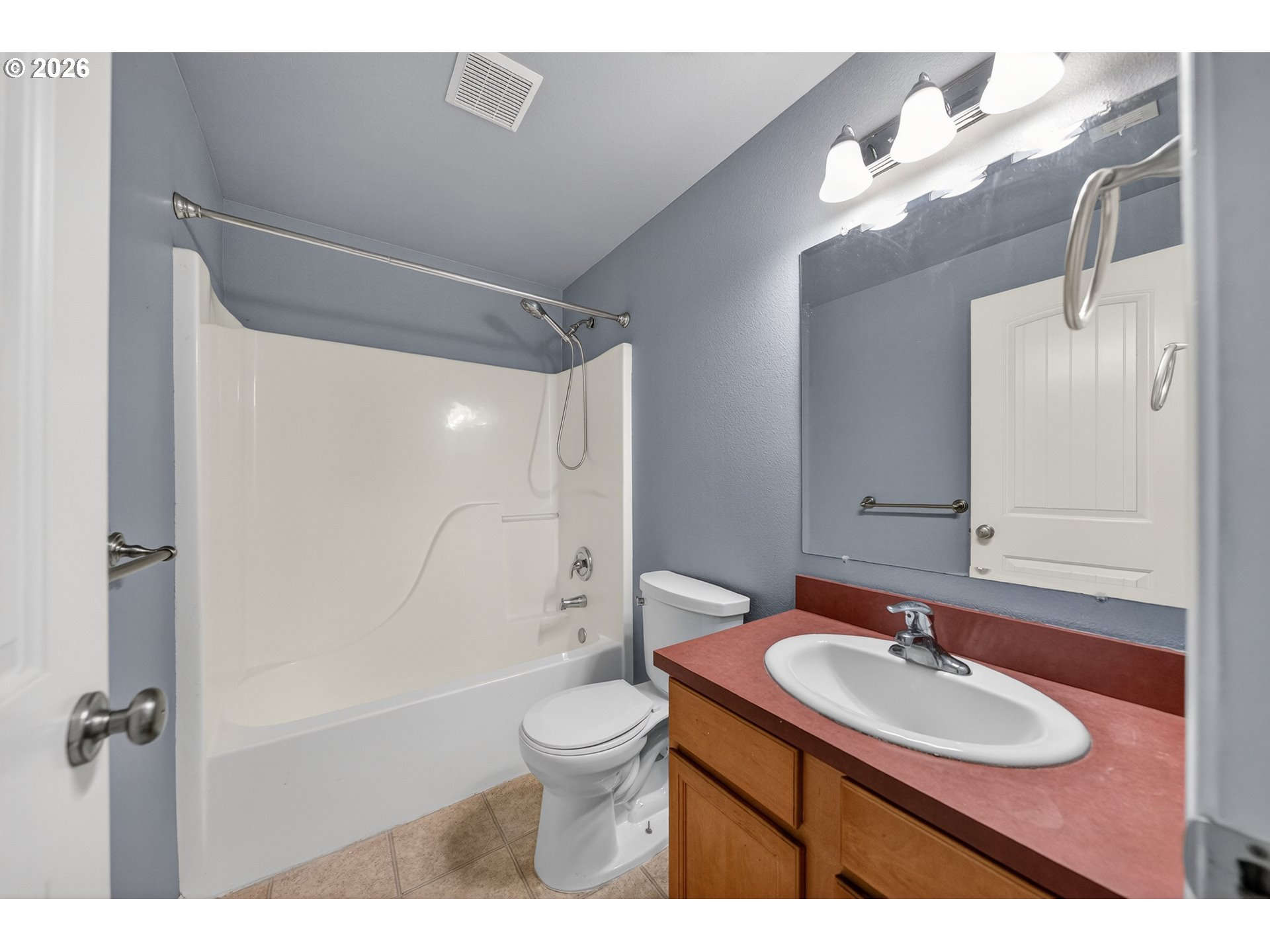 209 Northeast Rose Ridge Drive Winston, OR 97496 - Photo 22 of 42 Bathroom