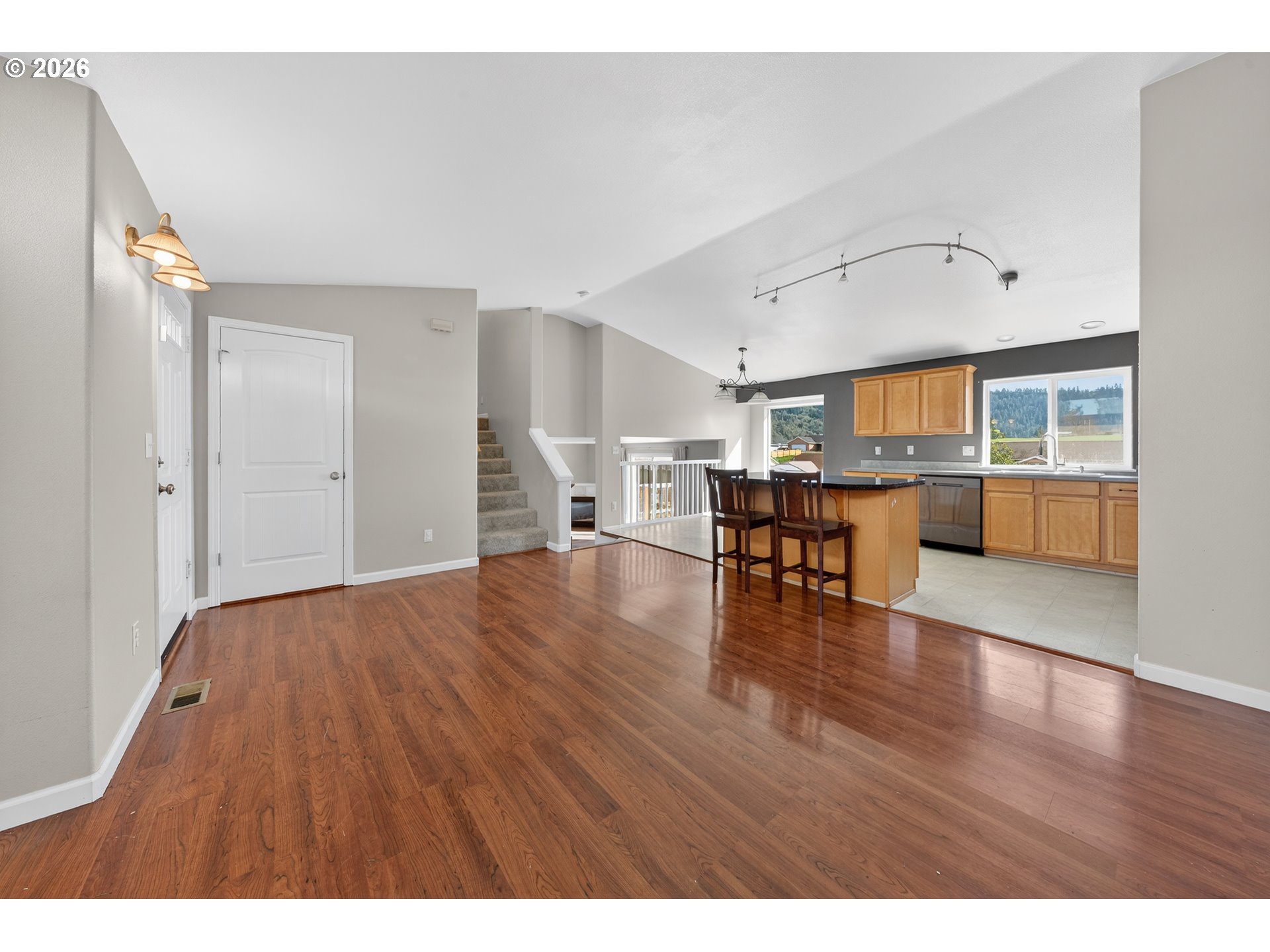 209 Northeast Rose Ridge Drive Winston, OR 97496 - Photo 6 of 42 Living Room
