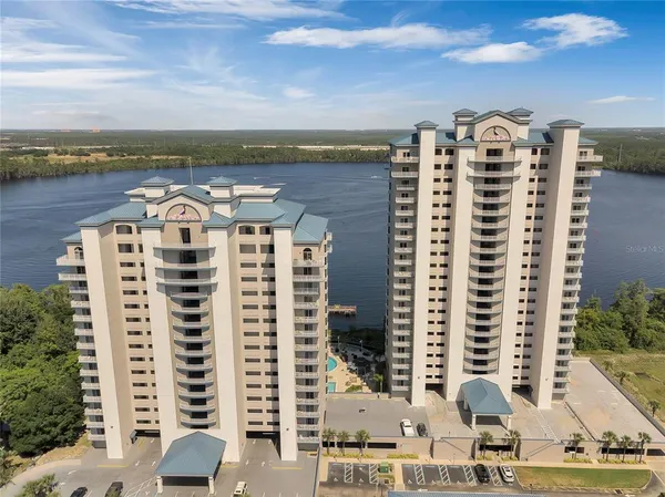 $295,000 | 13427 Blue Heron Beach Drive, Unit 301, Orlando, FL 32821