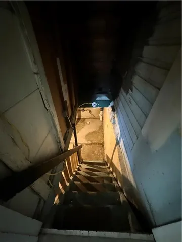 a view of an entryway