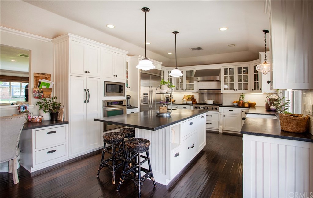 631 Barker Way Placentia, CA 92870 - Photo 11 of 37