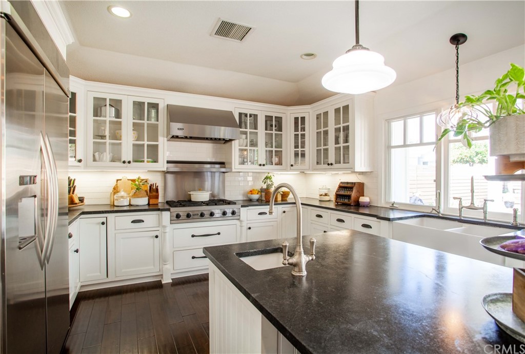 631 Barker Way Placentia, CA 92870 - Photo 13 of 37