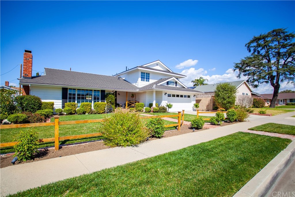 631 Barker Way Placentia, CA 92870 - Photo 2 of 37