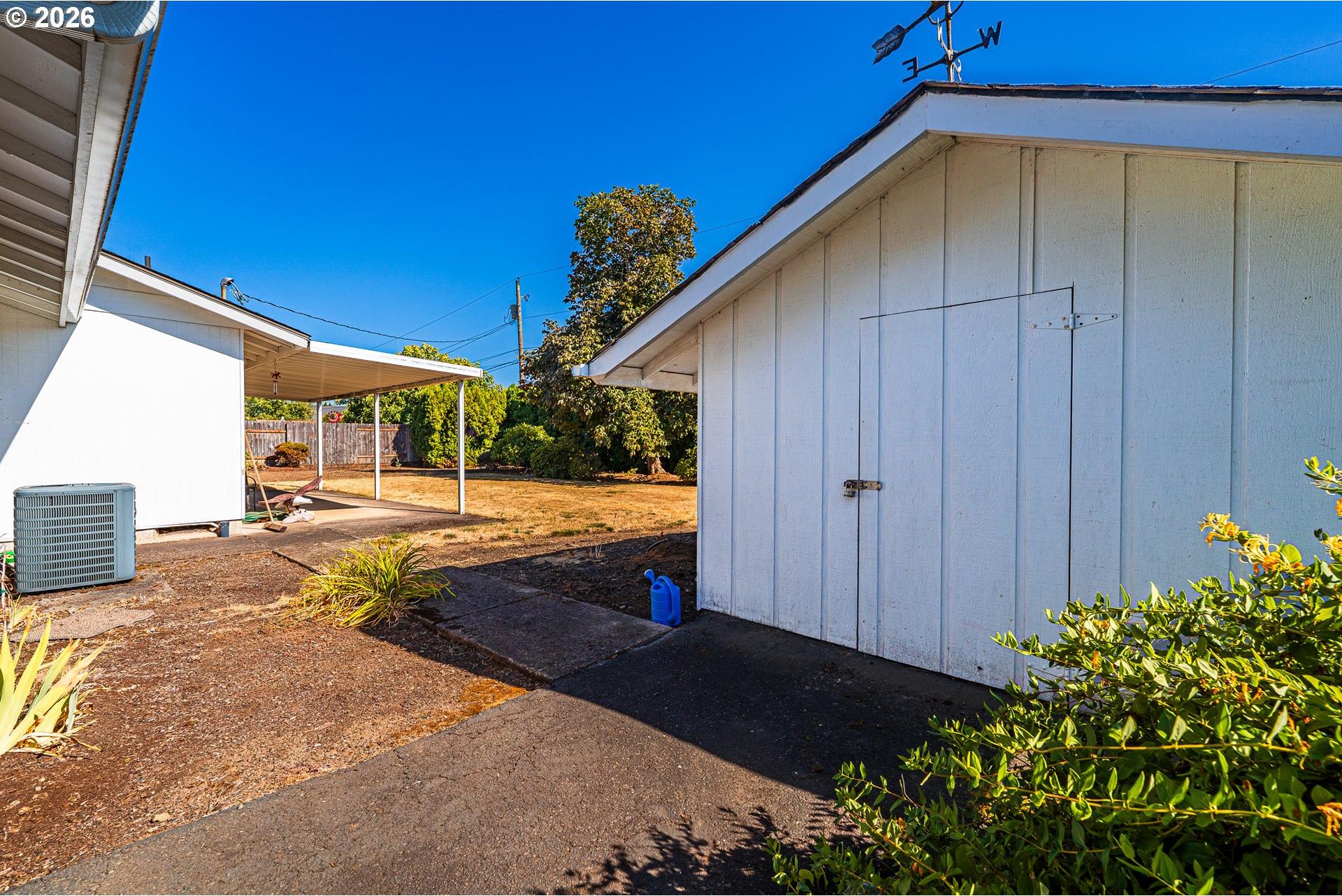 2053 Firth Avenue Springfield, OR 97477 - Photo 26 of 29 Gallery Image 26