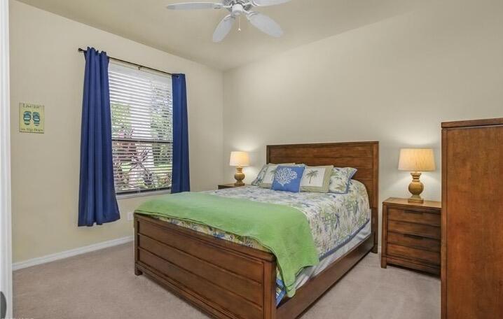 54 Hilo Court Naples, FL 34112 - Photo 4 of 8 4e84c75a-a5ea-4b3d-a25c-6961d8a9e974
