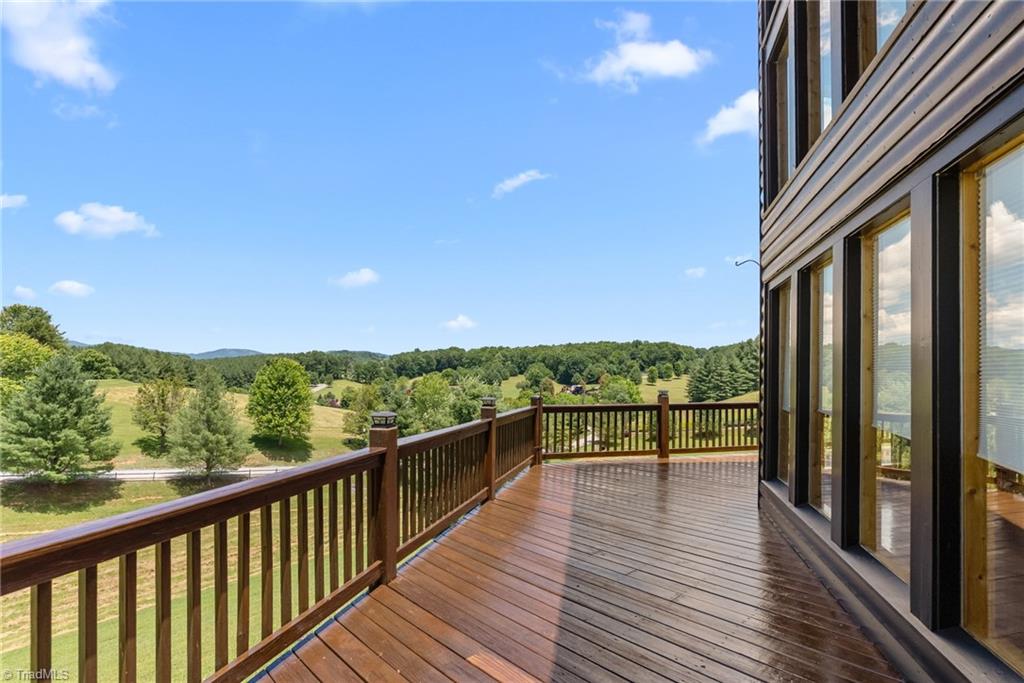 285 Black Bear Ridge Sparta, NC 28675 - Photo 6 of 35