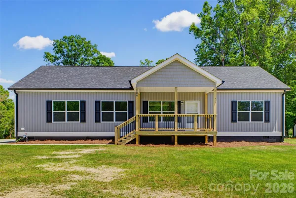 $359,000 | 109 Sarah Avenue, Newton, NC 28658