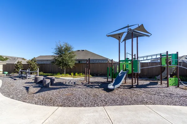 $300,000 | 336 Paso Fino Drive, Alvin, TX 77511