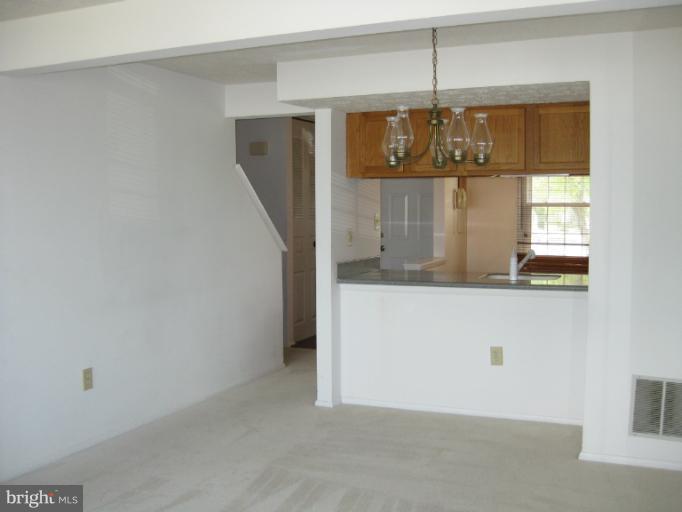 3 Farmcrest Court Silver Spring, MD 20905 - Photo 2 of 26 Dining Room