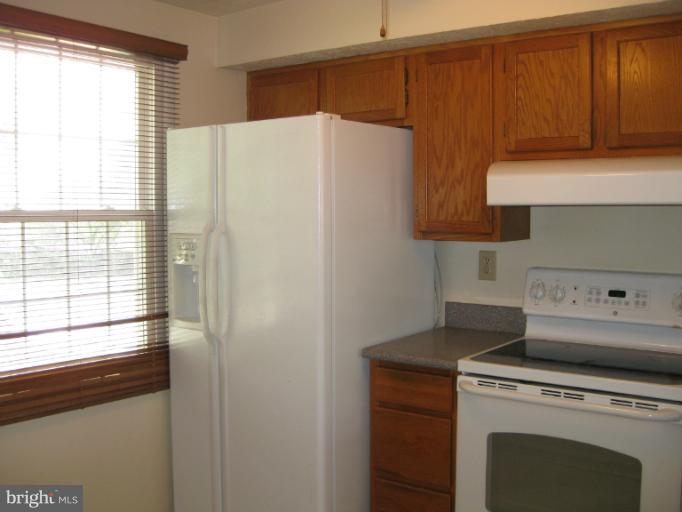 3 Farmcrest Court Silver Spring, MD 20905 - Photo 22 of 26 Kitchen 2