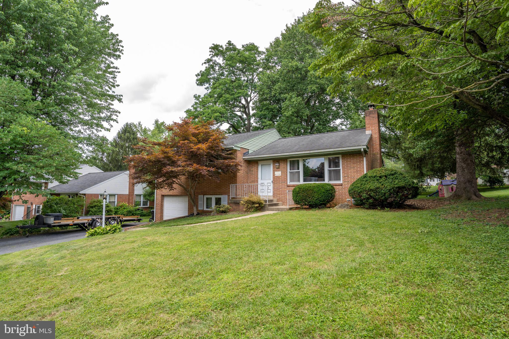 41 Springhouse Road Lancaster, PA 17603 - Photo 1 of 46 Gallery Image 1