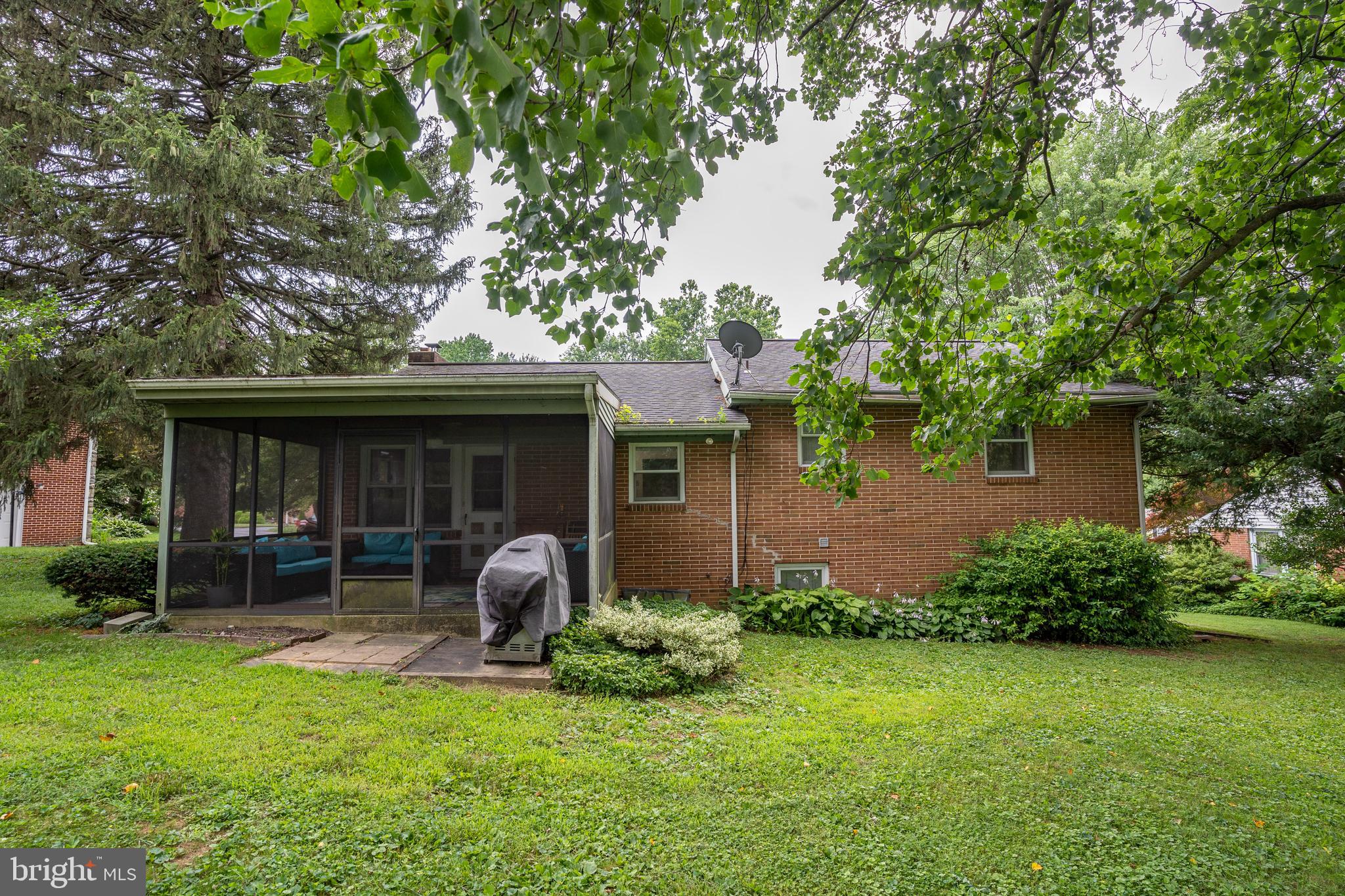 41 Springhouse Road Lancaster, PA 17603 - Photo 9 of 46 Gallery Image 9