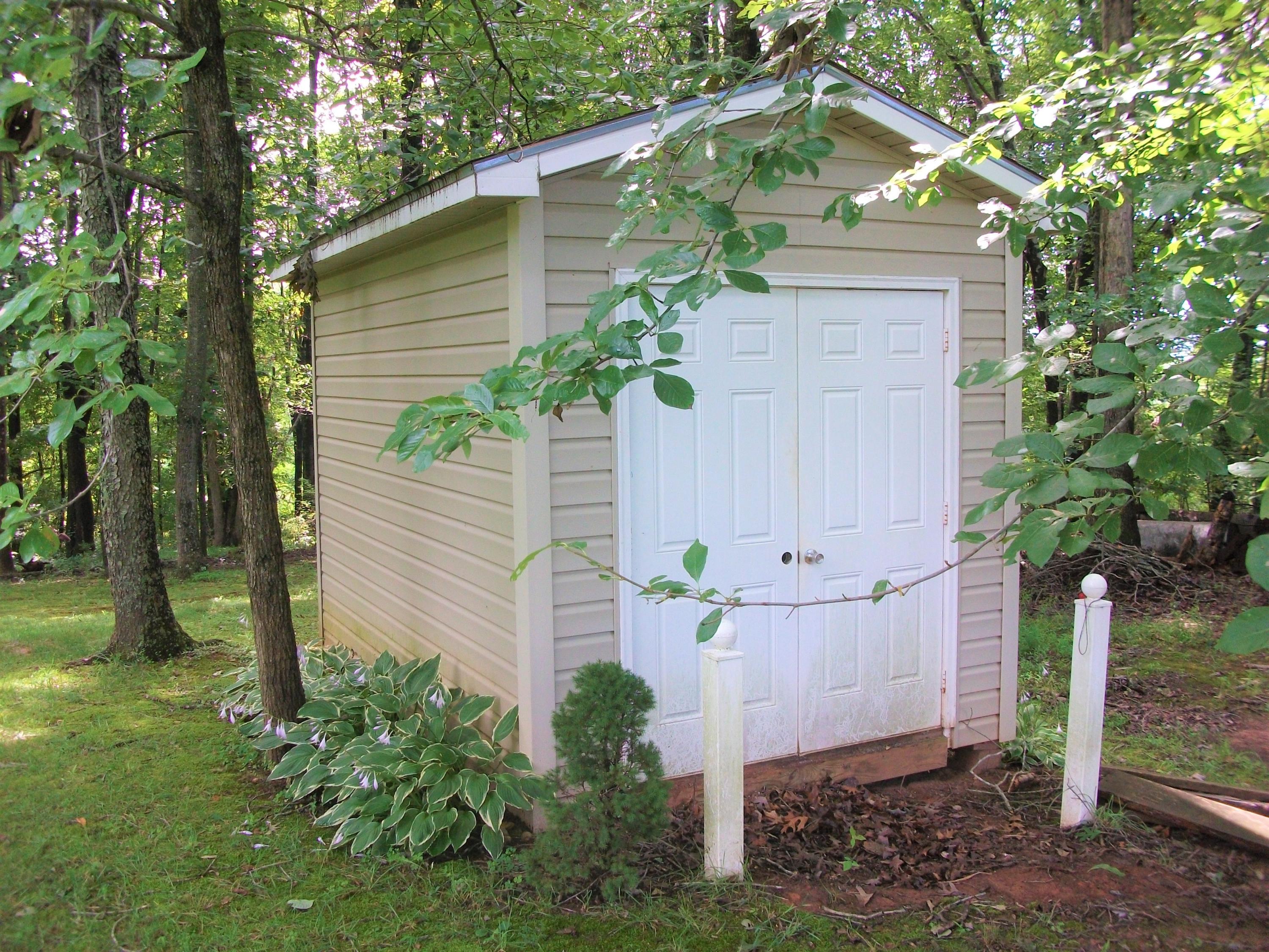 1958 Truevine Road Penhook, VA 24137 - Photo 40 of 45 a backyard of a house with lots of green space