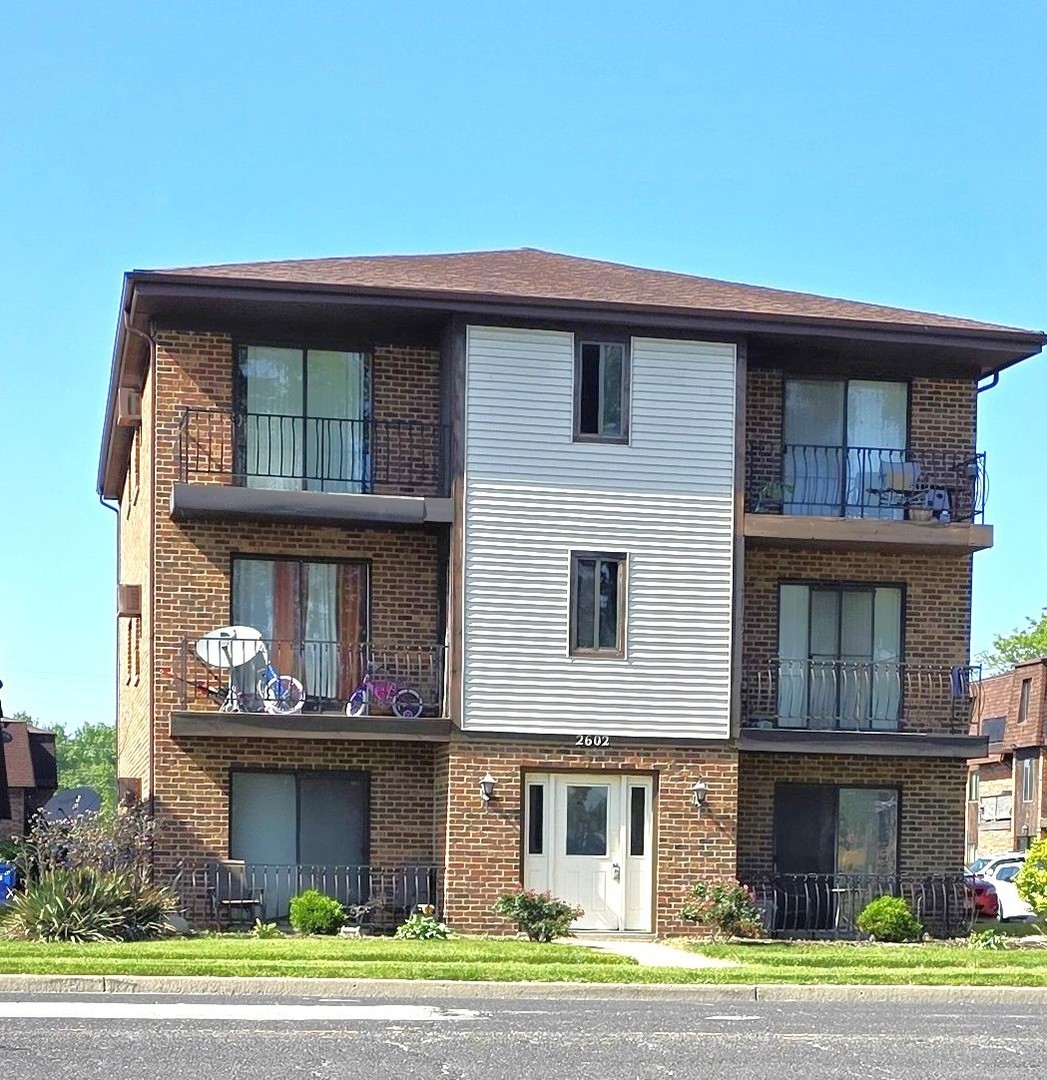 2602 East State Street, Unit 3A Burnham, IL 60633 - Photo 1 of 9