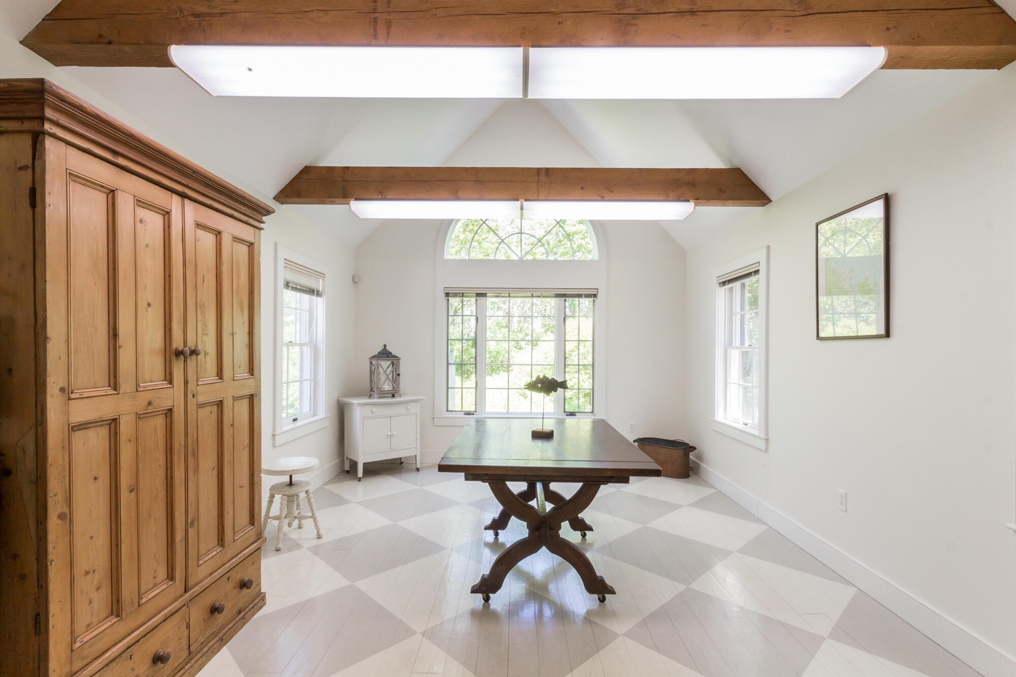 65 Kanomika Road Edgartown, MA 02539 - Photo 21 of 49 65 Kanomika Road (28 of 77)