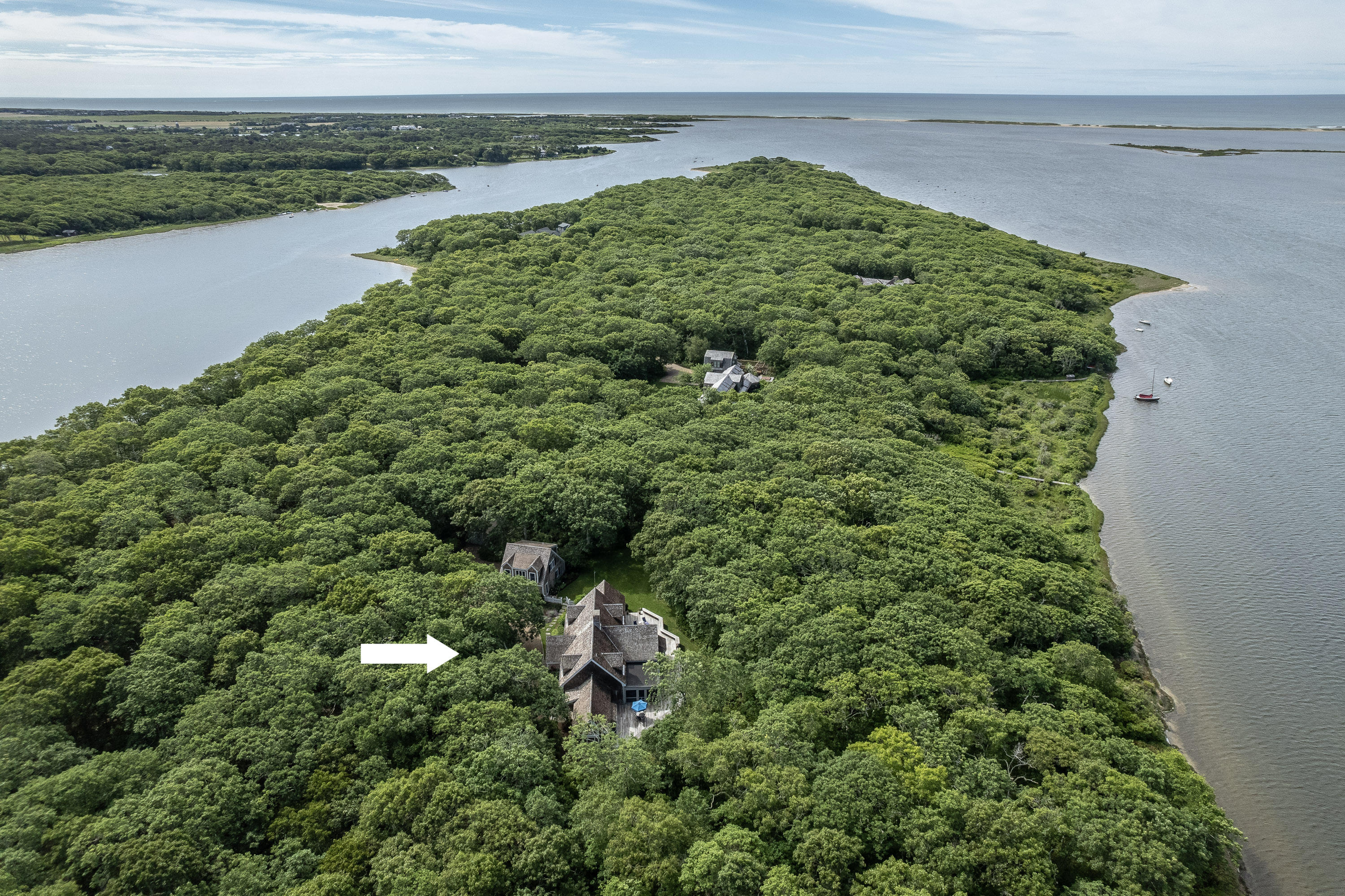65 Kanomika Road Edgartown, MA 02539 - Photo 8 of 49 65 Kanomika Rd-0019 with arrow