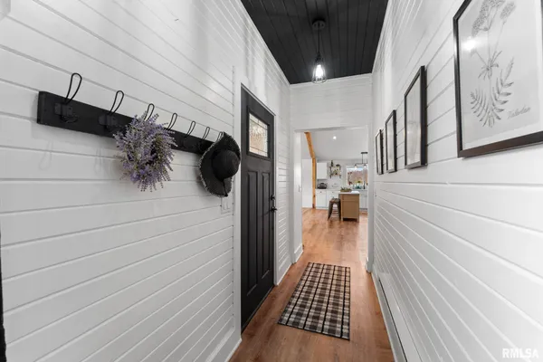 $664,500 | 1714 Knox Road 1950 East, Williamsfield, IL 61489