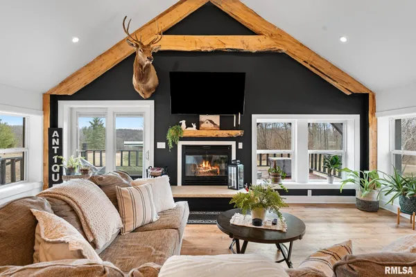 $664,500 | 1714 Knox Road 1950 East, Williamsfield, IL 61489