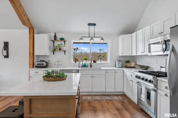 $664,500 | 1714 Knox Road 1950 East, Williamsfield, IL 61489