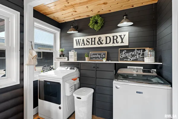 $664,500 | 1714 Knox Road 1950 East, Williamsfield, IL 61489