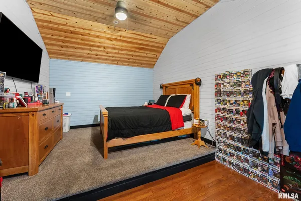 $664,500 | 1714 Knox Road 1950 East, Williamsfield, IL 61489