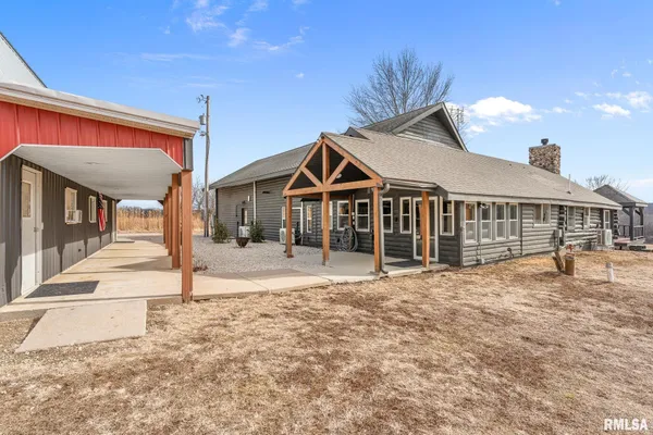 $664,500 | 1714 Knox Road 1950 East, Williamsfield, IL 61489