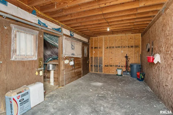 $664,500 | 1714 Knox Road 1950 East, Williamsfield, IL 61489