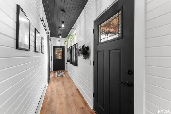 $664,500 | 1714 Knox Road 1950 East, Williamsfield, IL 61489