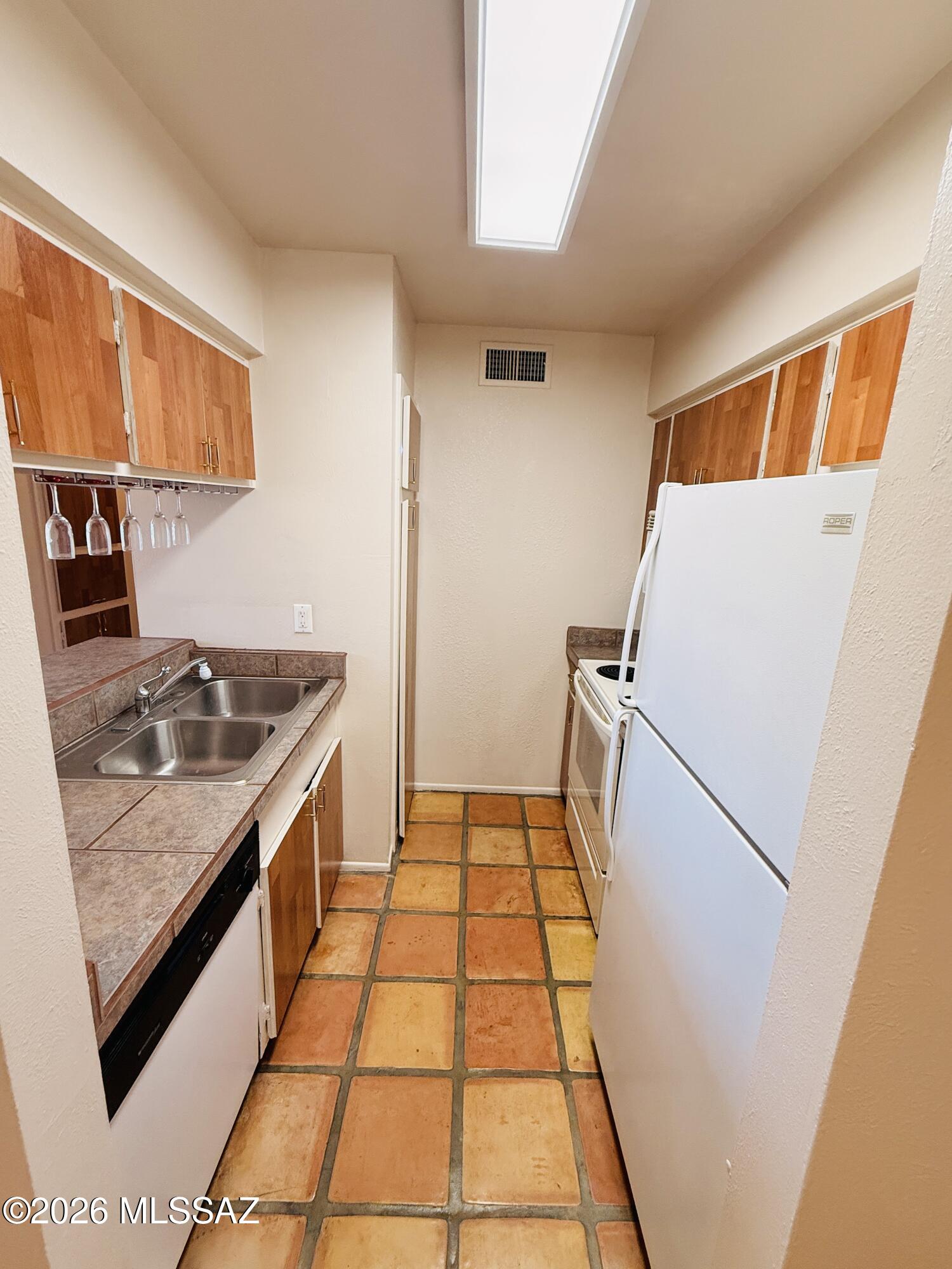 1600 North Wilmot Road, Unit 236 Tucson, AZ 85712 - Photo 10 of 31