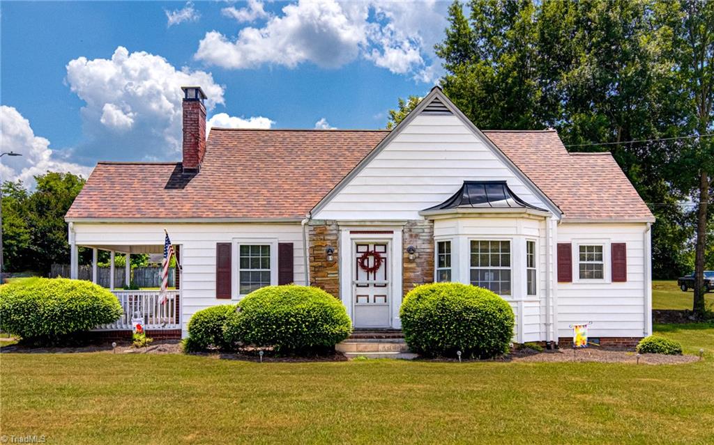 4272 High Point Road Winston-Salem, NC 27107 - Photo 1 of 31 Gallery Image 1