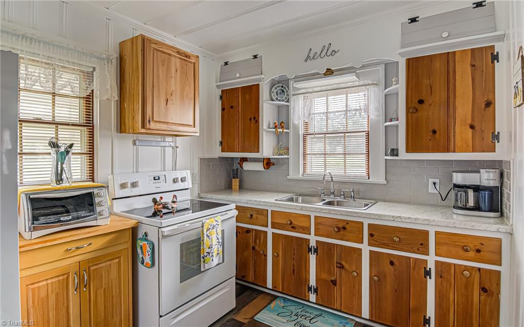 4272 High Point Road Winston-Salem, NC 27107 - Photo 15 of 31 Gallery Image 15