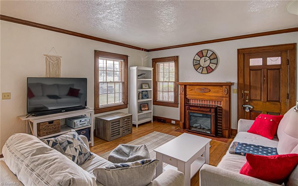 4272 High Point Road Winston-Salem, NC 27107 - Photo 8 of 31 Gallery Image 8