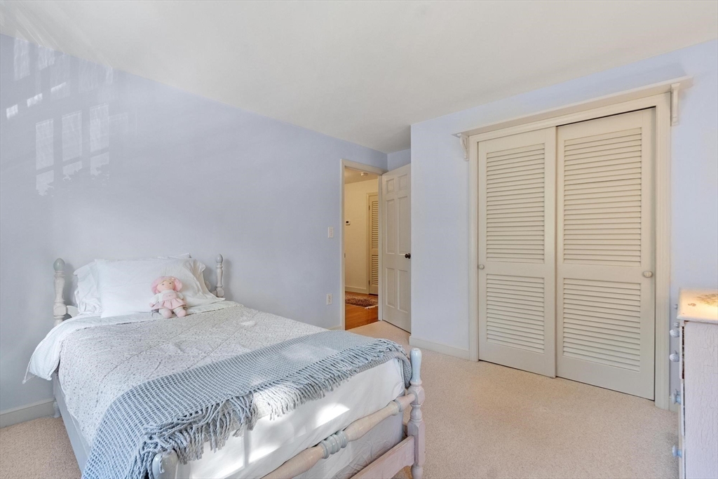 19 Dalton Road Chelmsford, MA 01824 - Photo 25 of 39 Gallery Image 25