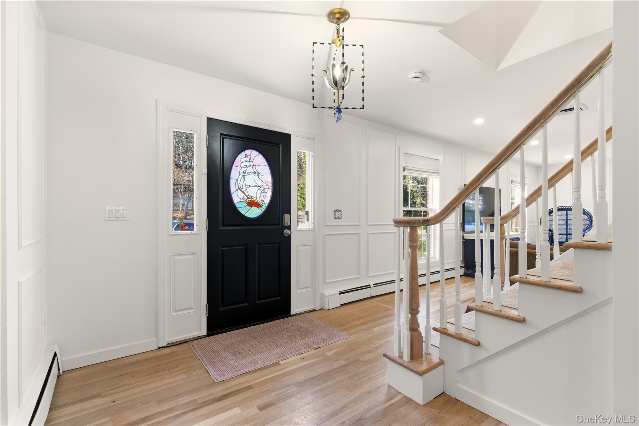 131 Turkey Lane Cold Spring Harbor, NY 11724 - Photo 4 of 24