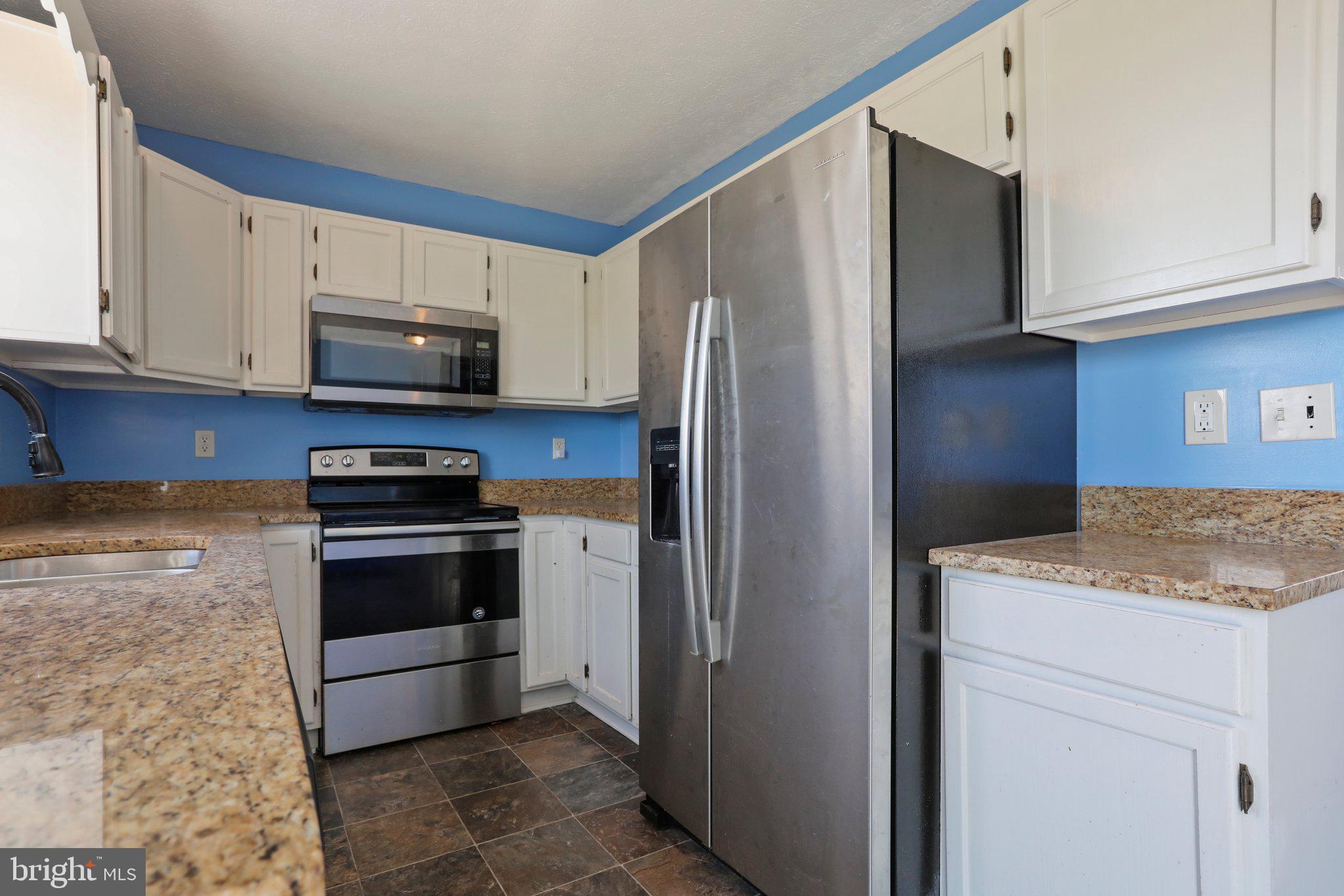 77 Robelei Drive Ranson, WV 25438 - Photo 10 of 28