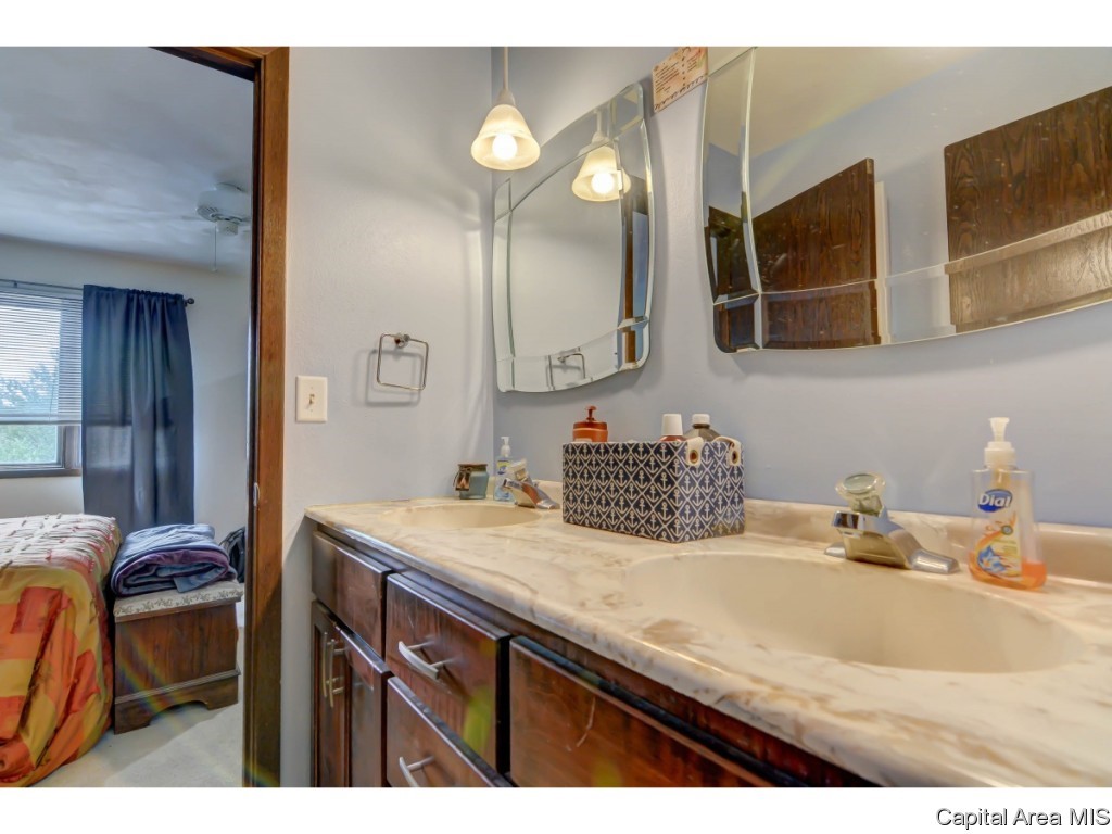 20 Brookside Place Springfield, IL 62704 - Photo 23 of 23 Gallery Image 23